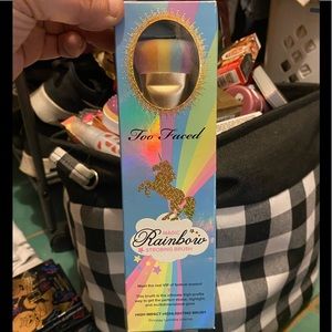 LE Too Faced Unicorn Brush 🦄
